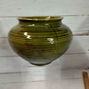 Vintage UPCO USA Pottery Vase Green Drip Glaze Ribbed Paint Look Mid Century MCM